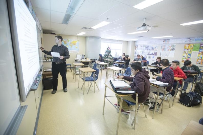 Seconde retho au Canada 1 an au canada en High school